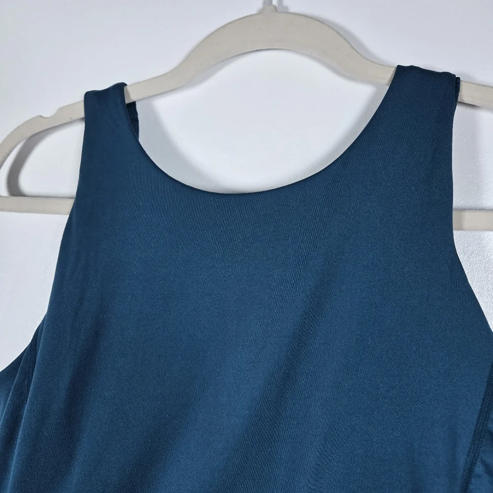 Crane Teal Blue Athletic Sports Bra Size Medium